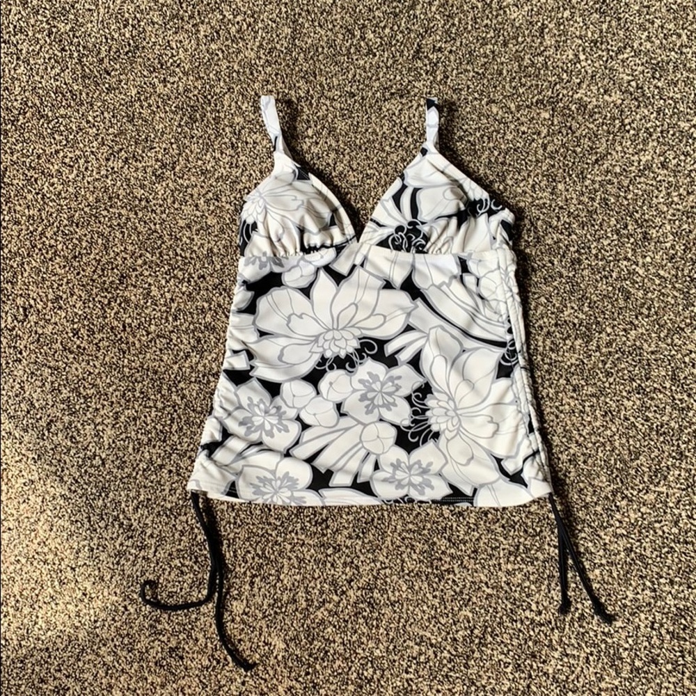 Merona size medium swim suit top